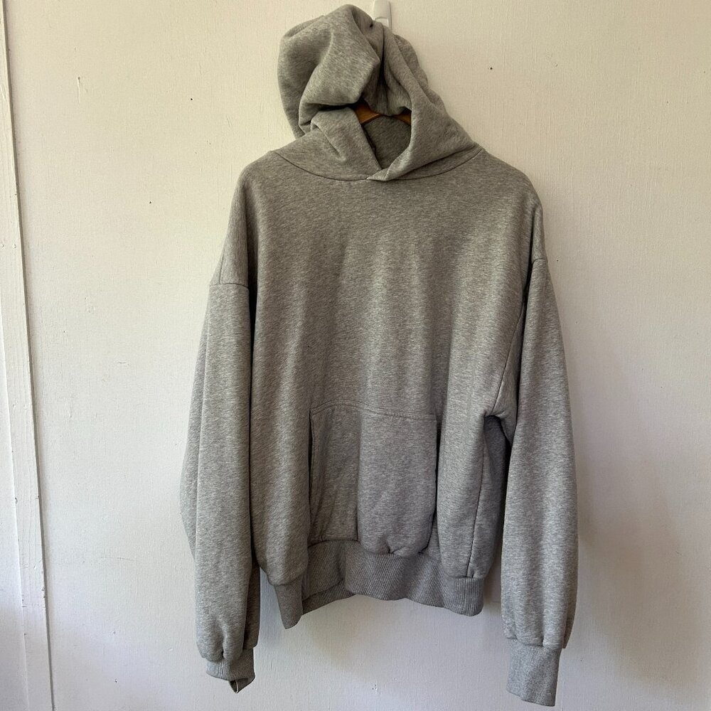 IDLT Perfect Hoodie Mens Medium Gray Double Layered Cozy Heavy Hooded Pocket